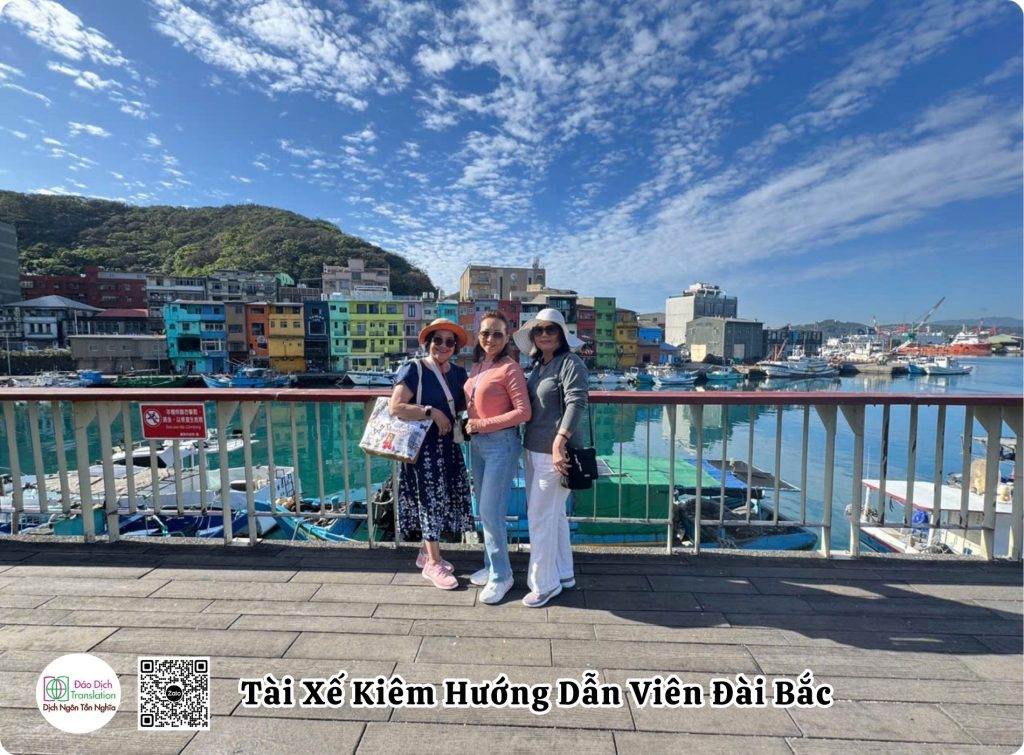 tai xe kiem huong dan vien city tour dai bac