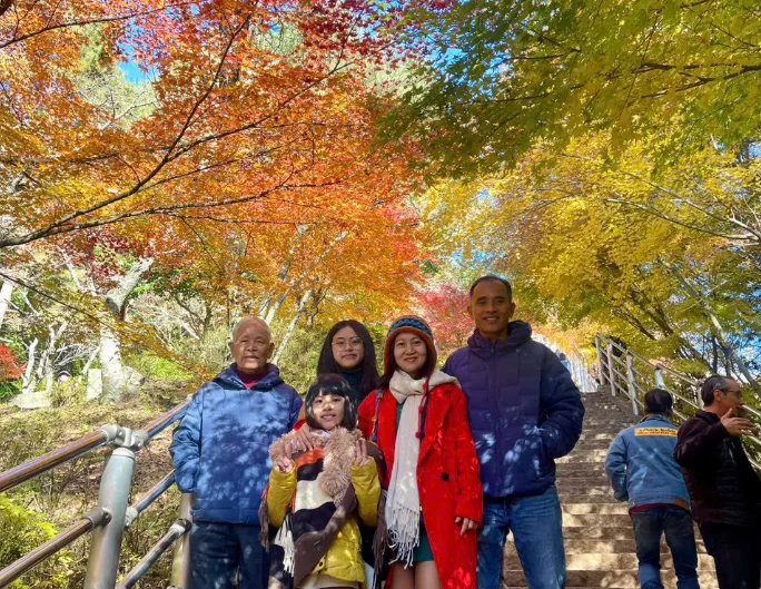 huong dan vien doan du lich tu tuc di tokyo