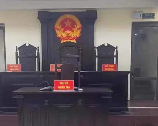 phien dich tai toa an