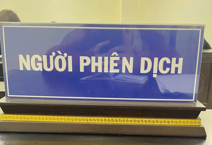cho thue phien dich vien tai toa an