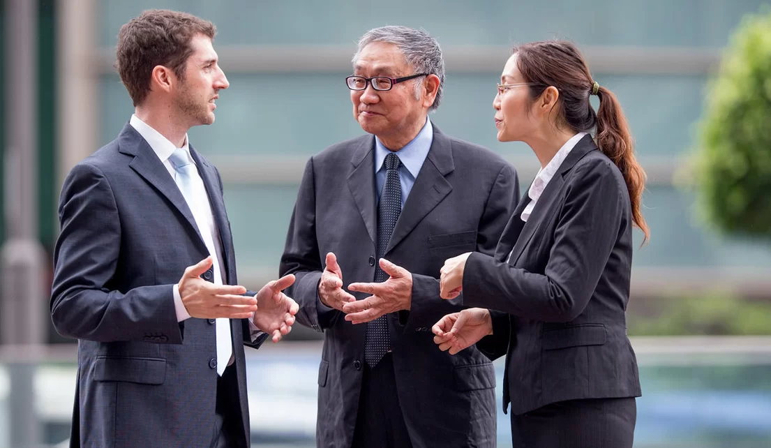 phien dich vien tieng y