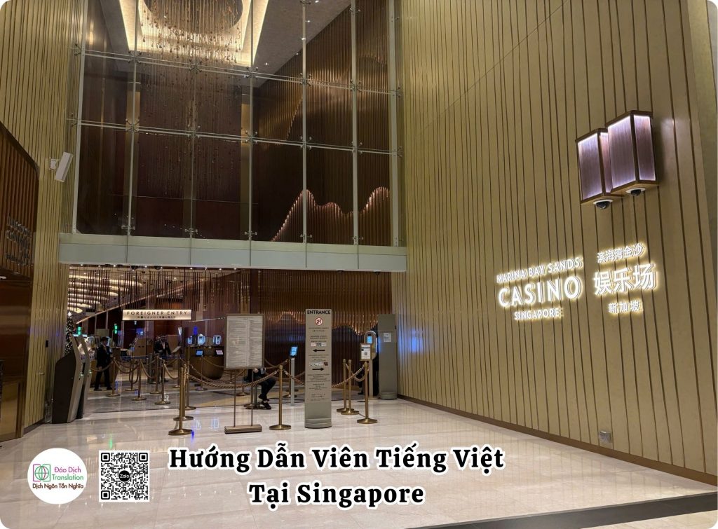 tour guide nguoi viet tai singapore